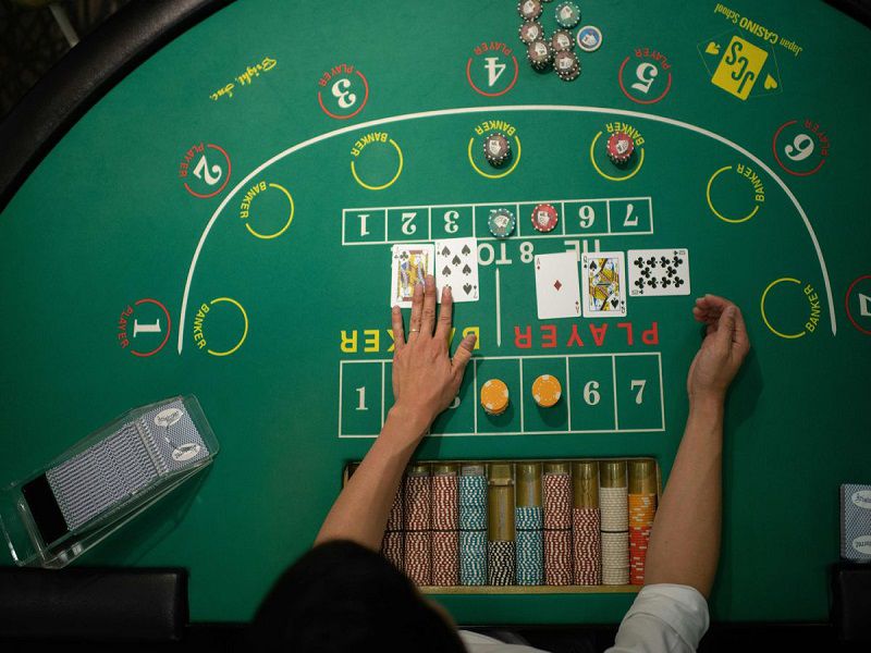 Kỹ thuật canh bài Baccarat chuẩn và hiệu quả